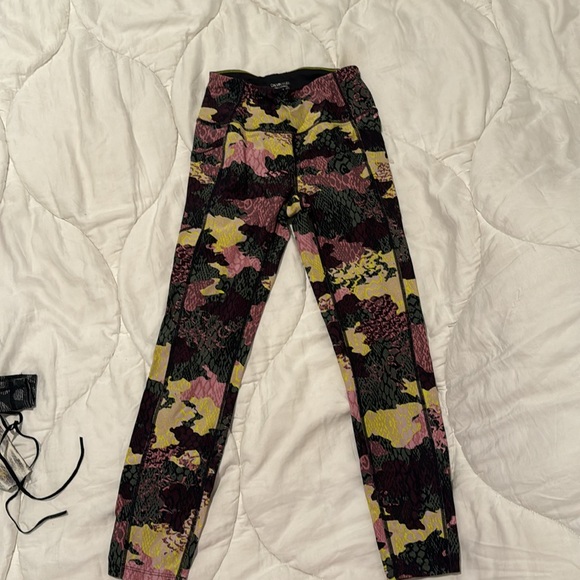 XS leggings bundle - Picture 2 of 3